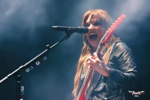 Review | Halestorm en Chile: La tormenta que calmó una espera de 13 años