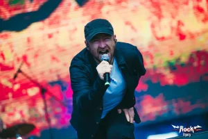 Review | Primer día de REC: de mosh, memoria e historia