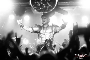 Review | Feuerschwanz, en su debut, transformó la Sala RBX en una verdadera taberna medieval