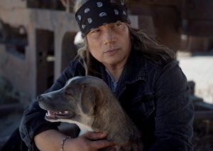 Noticias | Danny Frati Celli presenta el video de ‘Mía’, una lectura espiritual del amor y la transformación.