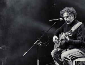 Cartelera | Manuel García cierra su exitosa gira “Pánico” en el Teatro Municipal de Santiago