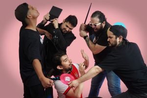 Noticias | Quién Quiere Vivir Para Siempre estrena “Enjoystick”, su segundo álbum de estudio