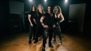 Cartelera | Saratoga encenderá Chile con tres actos de heavy metal