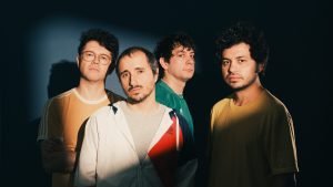 Noticias | Primavera de Praga reafirma su esencia con “Girasol”, un nuevo single de espíritu beatlero y sonidos actuales